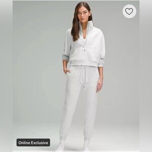 Lululemon scuba joggers.